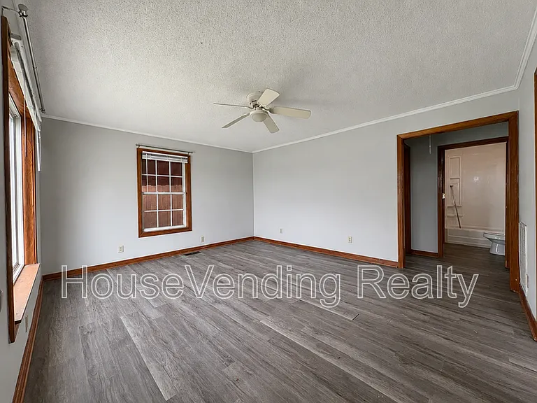 253 Atlantic Ave — Photo 2