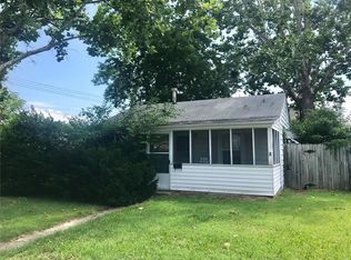 621 George St, Wood River, IL 62095