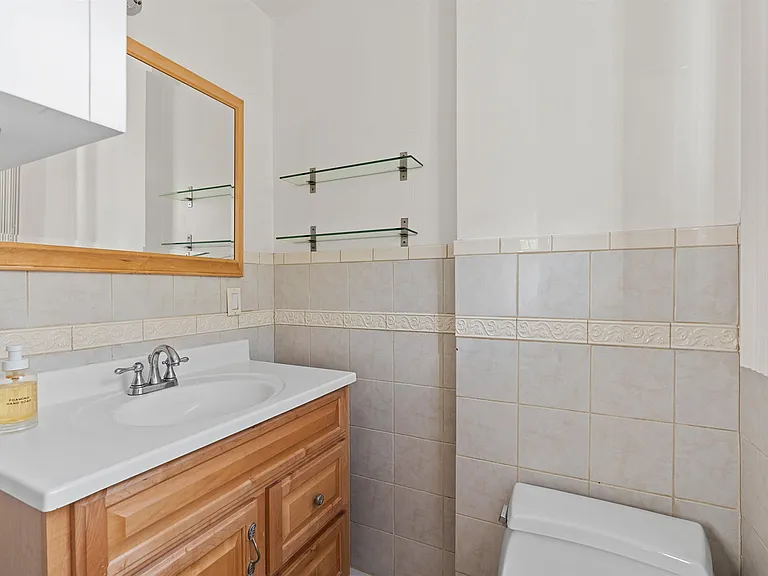 407 Manila Ave #2 — Photo 5