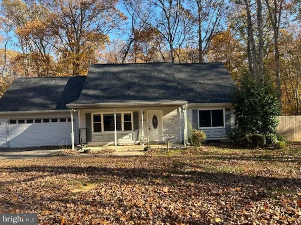 4450 Lancaster Dr, Saint Leonard, MD 20685
