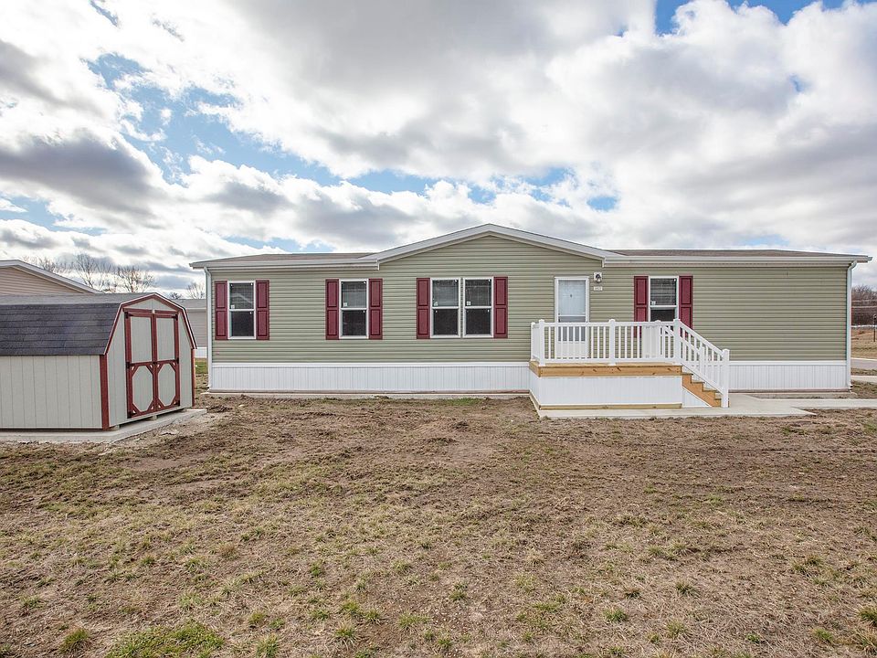 Exterior Image-12-Fairmont Parke Place