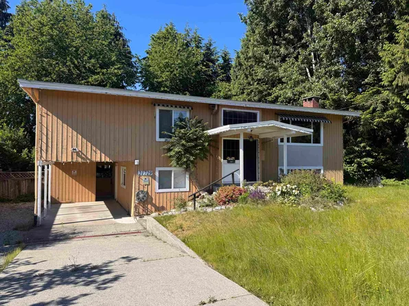 21729 124th Ave, Maple Ridge, BC V2X 4H6