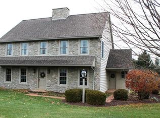 43 Ridgefield Dr, Lancaster, PA 17602