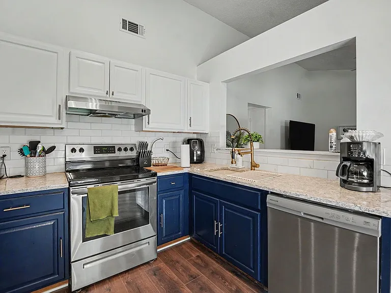 107 Quail Forest Ct — Photo 7