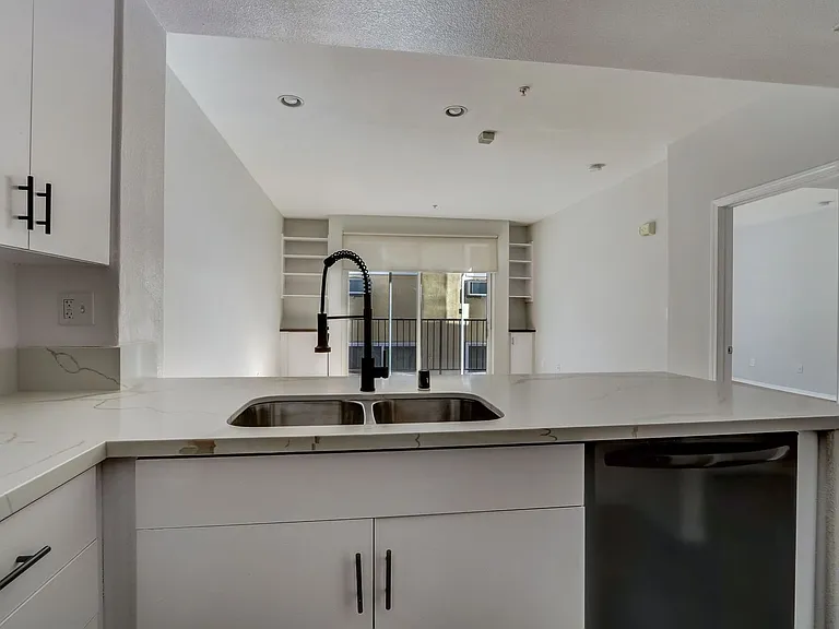 2820 Sawtelle Blvd — Photo 25