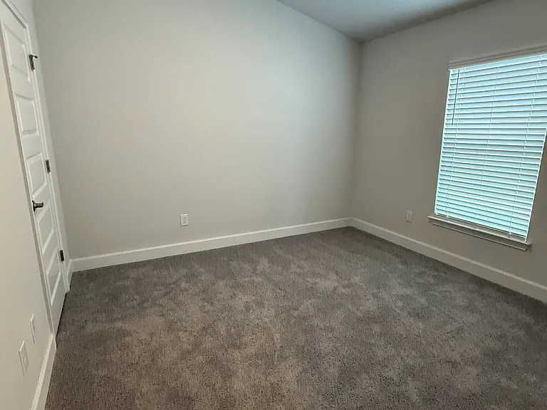 4413 SW 90th Pl — Photo 17