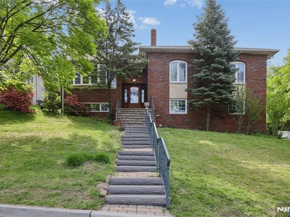 51 Anderson Ave, Englewood Cliffs, NJ 07632