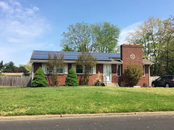 15 New York Ave, Berlin, NJ 08009