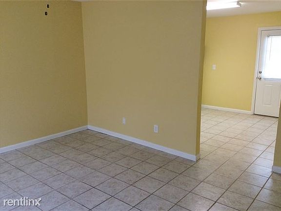 4th image of 803 Dozier Ave N