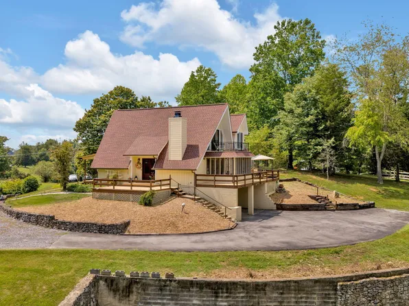 236 Edwards Ln, Blountville, TN 37617
