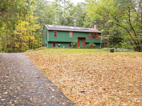 10 Merrill Lane, Newmarket, NH 03857
