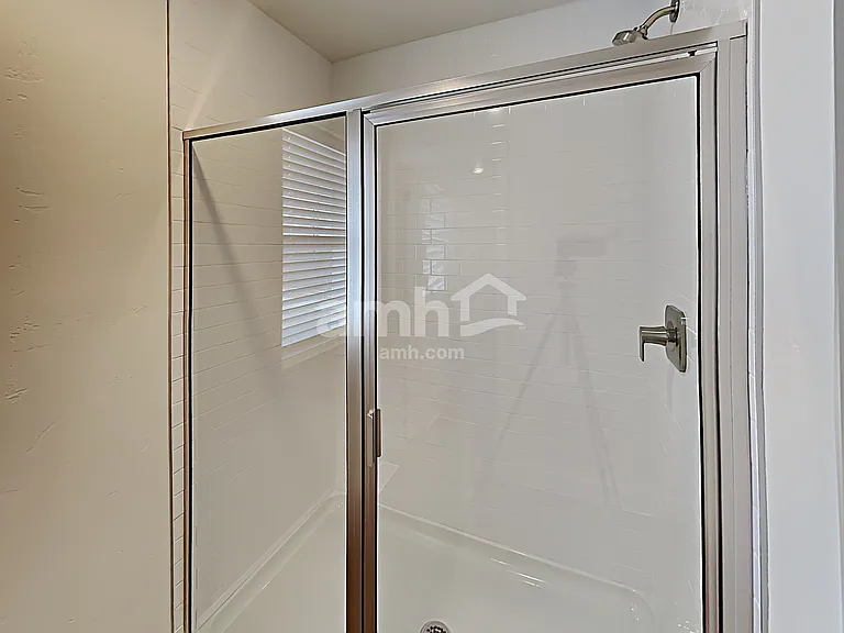1359 E Perelle Ln — Photo 17