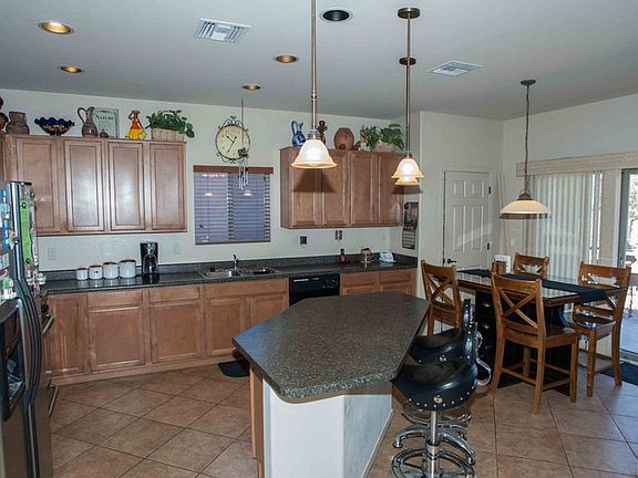 2nd image of 2104 N Avenida Mena
