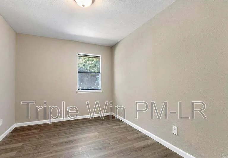9914 Pinnacle Valley Rd — Photo 33