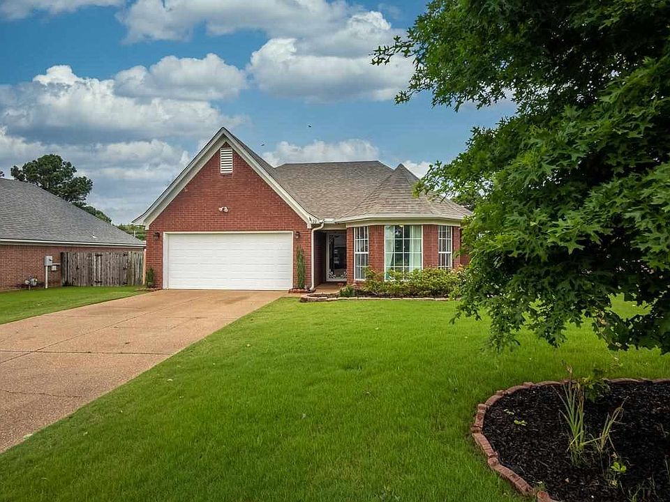 1st image of 120 Garden View Dr