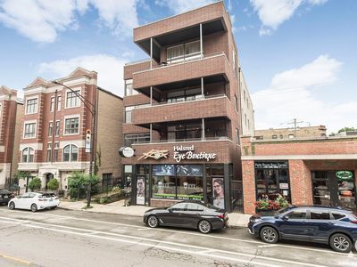 2852 N Halsted St APT 2N, Chicago, IL, 60657