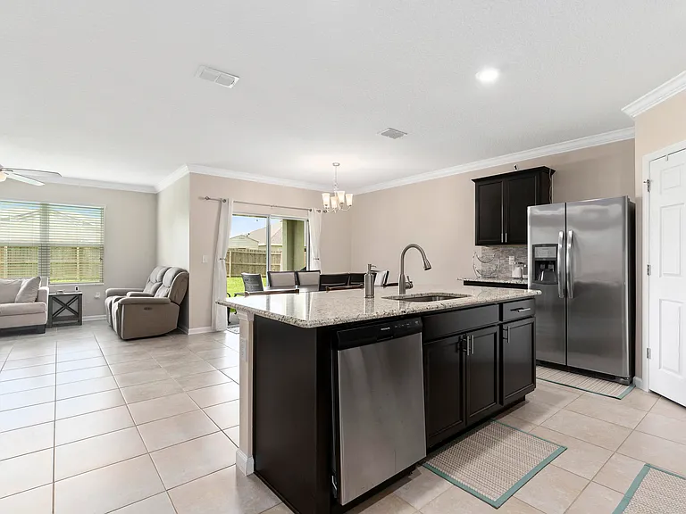 1810 SW Capehart Ave — Photo 9