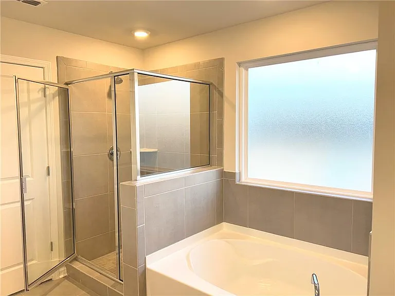 6901 Durham Ln — Photo 16