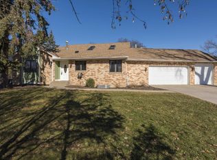 11820 61st Ave N, Plymouth, MN 55442