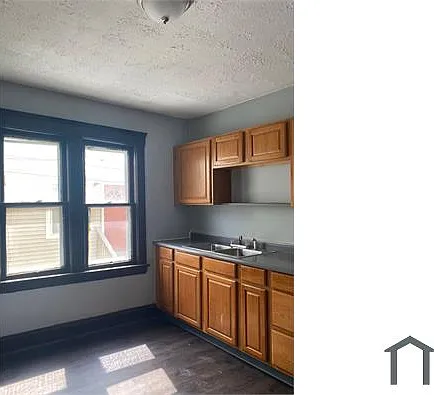 3564 W 67th St — Photo 10