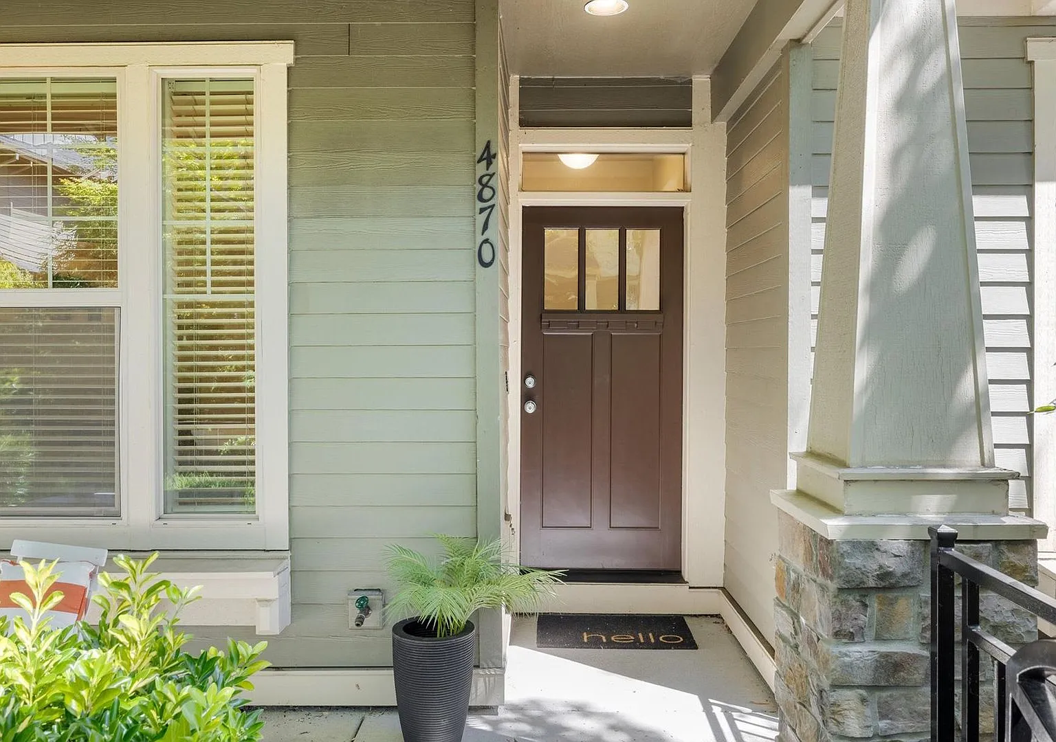 Park-Facing Arbor Parc Townhome | 3 Bedrooms + Loft | 2.5 Bathrooms | 2-Car Garage — Photo 3