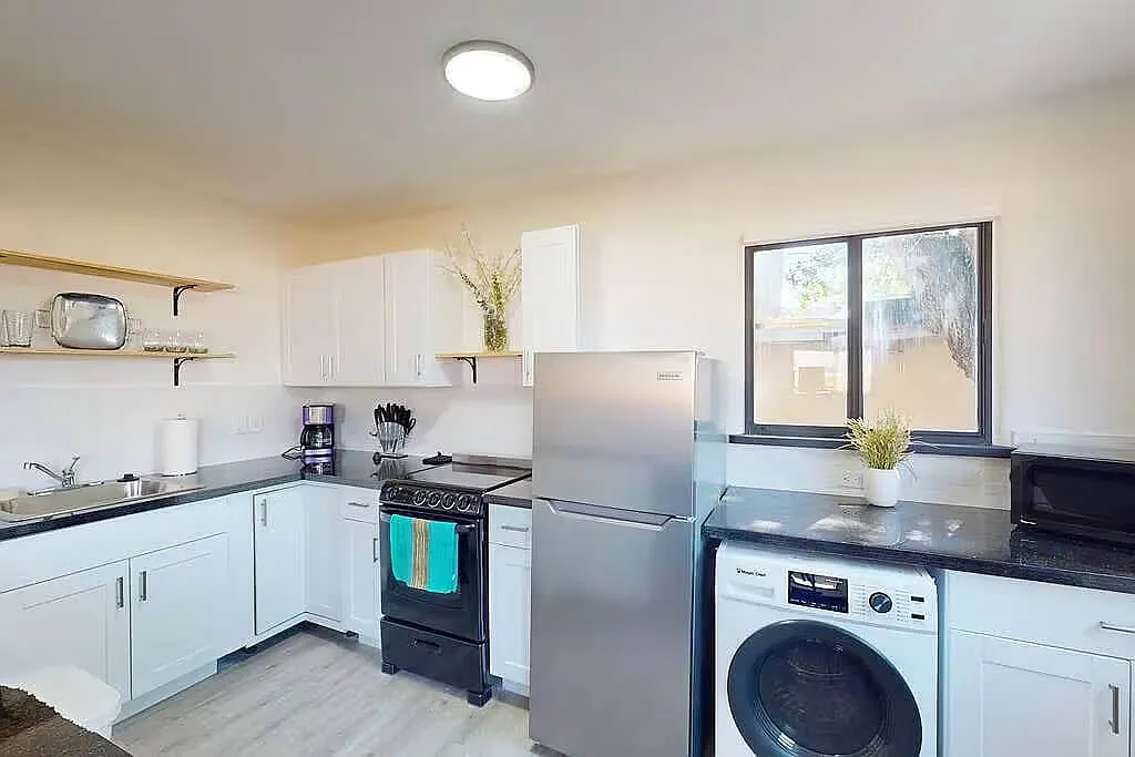 1 bed, 600 sqft, $1,700 — Photo 4