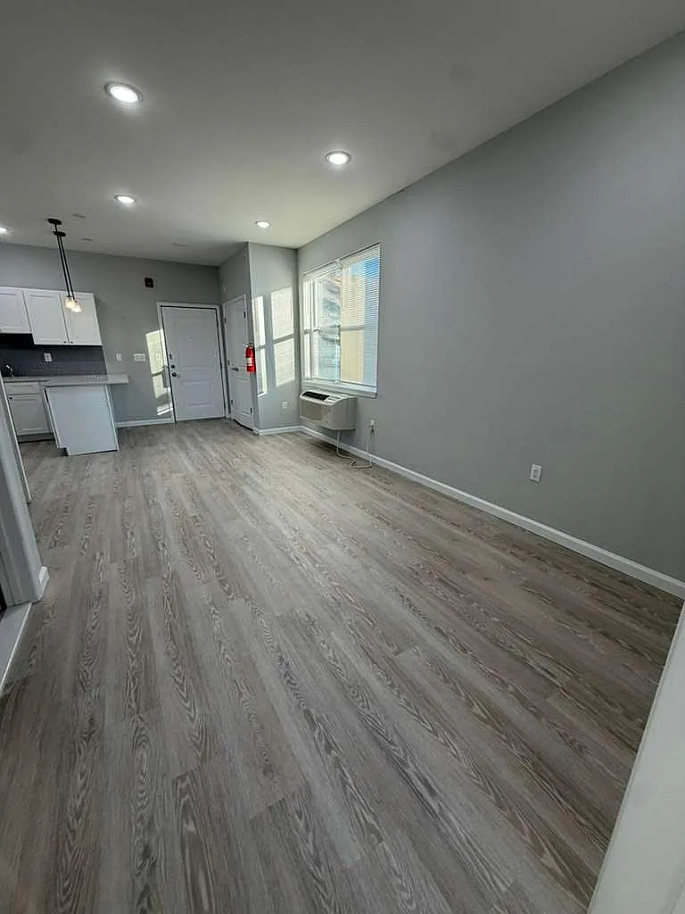 1 bed, $1,718 — Photo 1