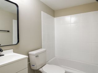 2012 Maywood St APT G, Greensboro, NC 27403