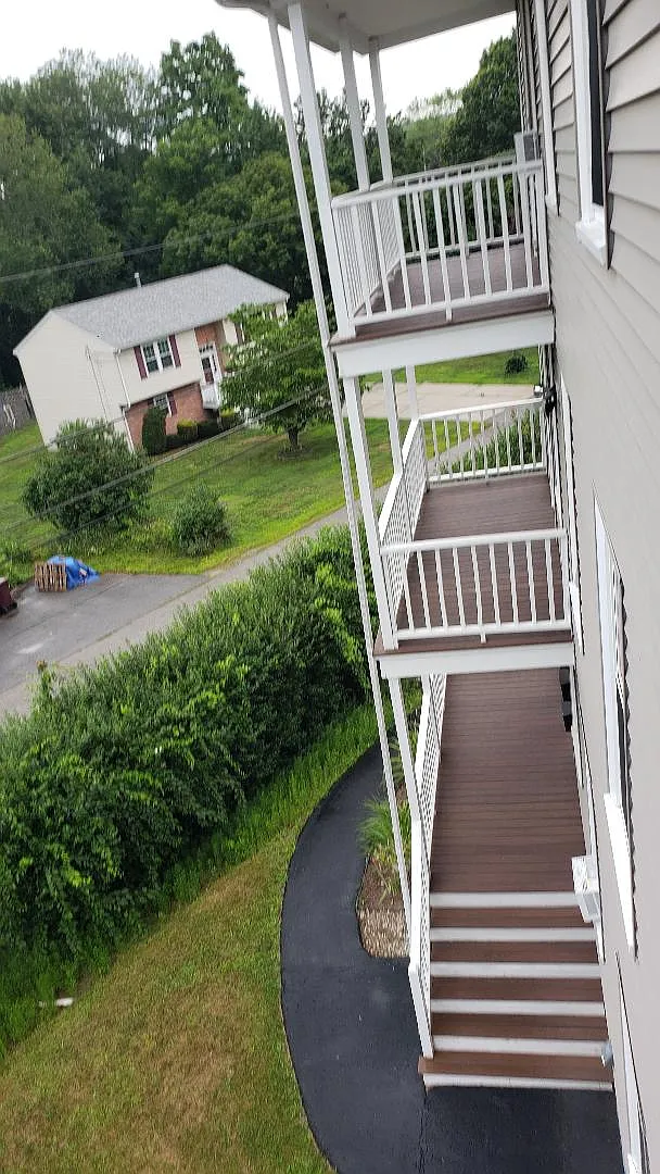 2 bed, 816 sqft, $1,550 — Photo 2