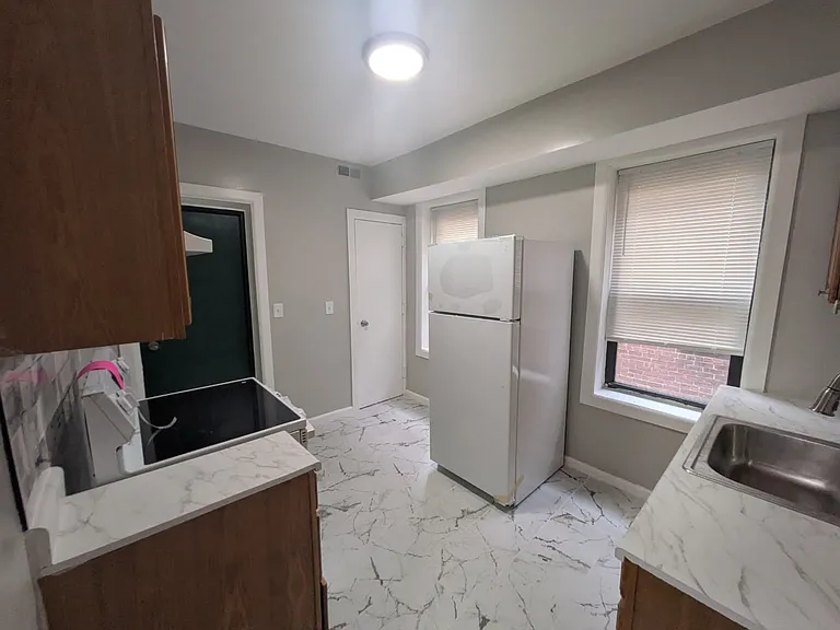 1071 Pembroke St #O2B — Photo 4