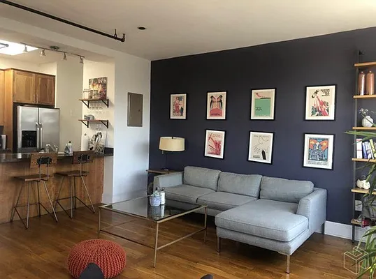 Rented by Compass | media 21