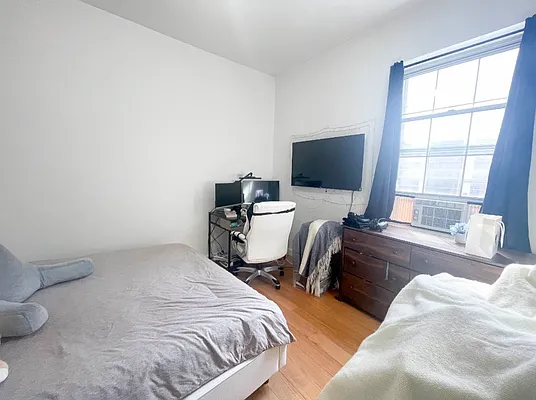 Rented by Cayenne Realty Group | media 9