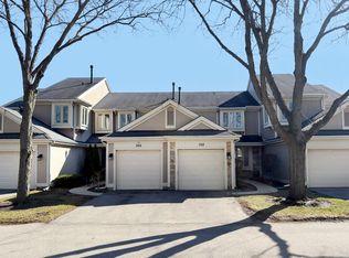 388 Kildeer Ln, Deerfield, IL 60015