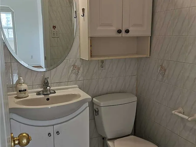 407 Royal York Rd #UPPER — Photo 7