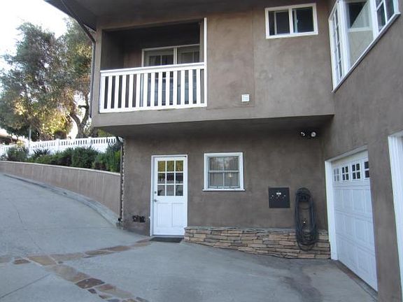 4th image of 4153 E Wilton St