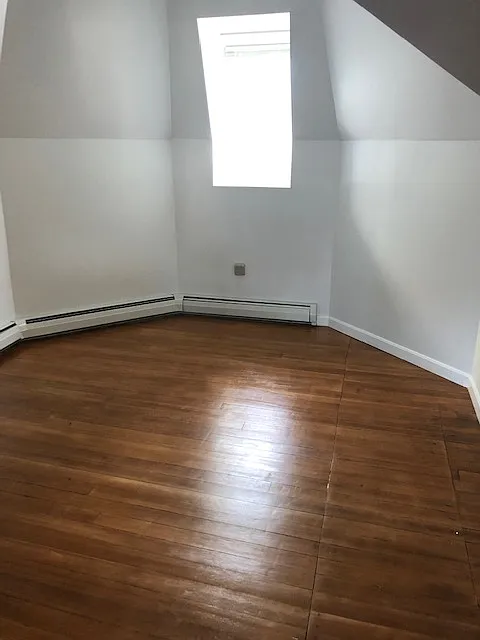 1 bed, 900 sqft, $1,600 — Photo 3