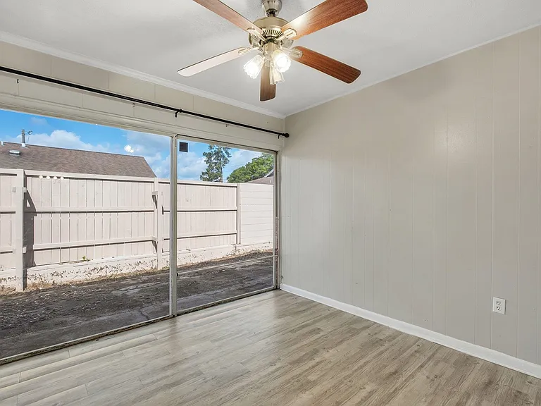 2241 W Pensacola St #6 — Photo 16