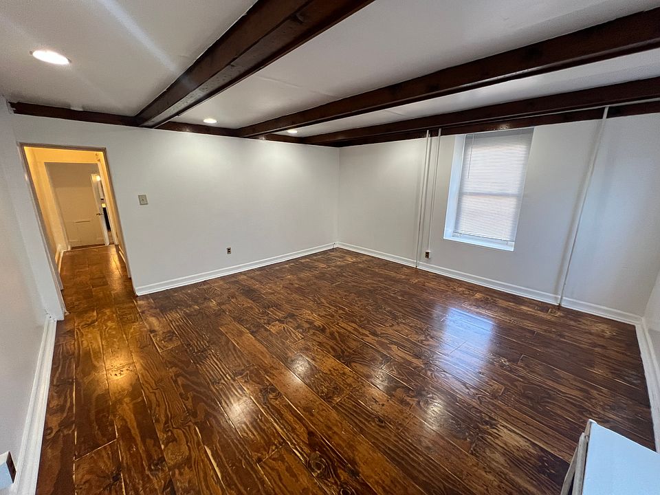 1st image of 180 East St #B