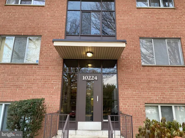10224 Rockville Pike APT 301, Rockville, MD 20852