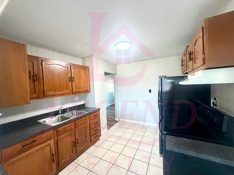10869 Pear Tree Ln — Photo 8