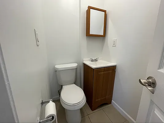 Rented by EXR | media 10