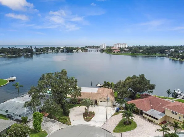 3901 14th Way Ne, Saint Petersburg, FL 33703
