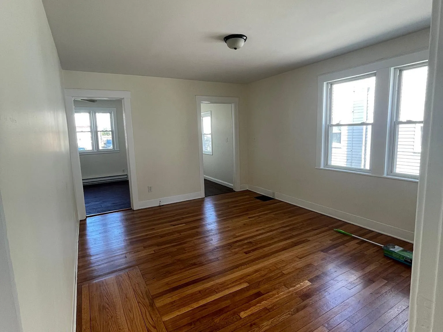 63 Lawn Ave — Photo 4