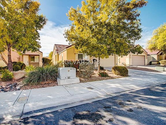 3rd image of 7945 Lovely Pine Pl