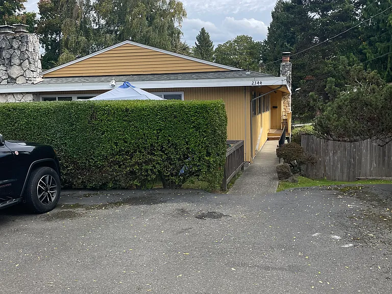 2344 49th Ave SW — Photo 8