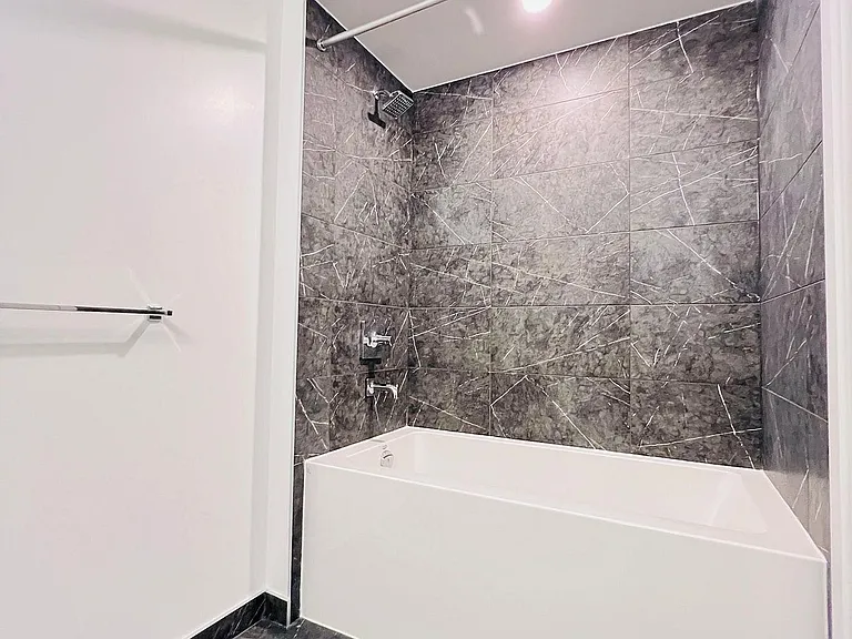 252 Church St #5306 — Photo 9
