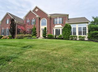 28 Jake Dr, Cream Ridge, NJ 08514