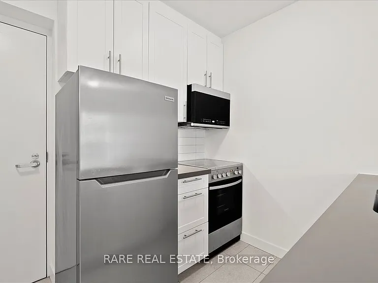 10 Garfella Dr #106 — Photo 5