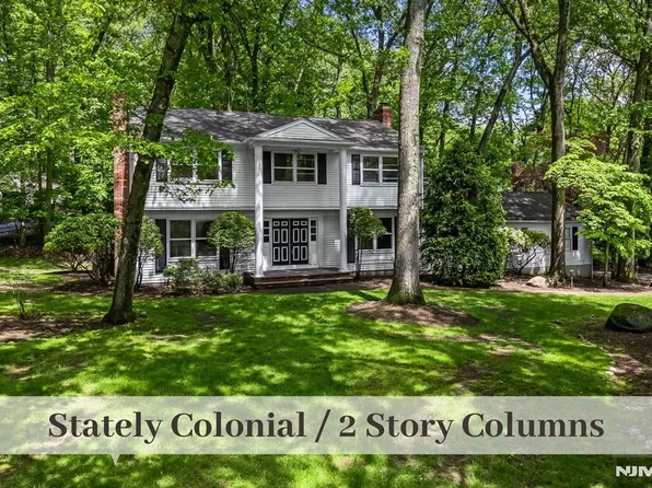 15 Green Way, Mahwah, NJ 07430