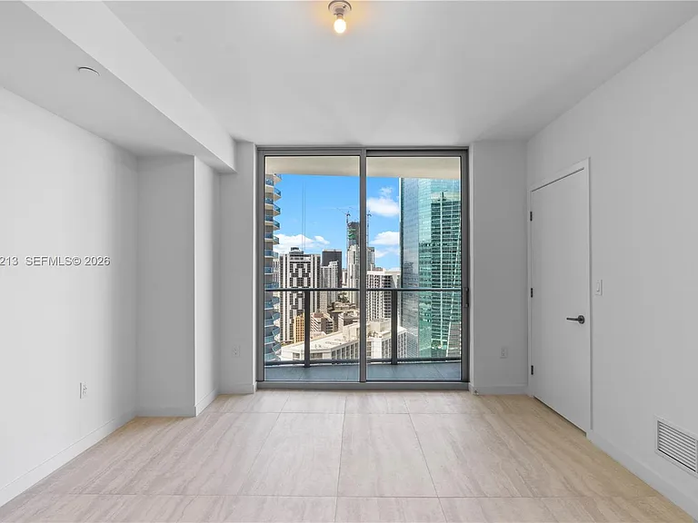 77 SE 5th St #3702 — Photo 17